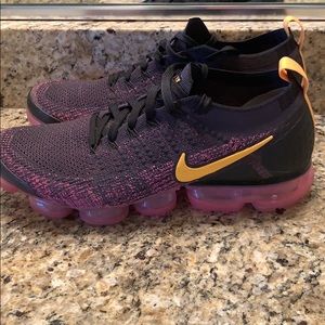Men’s Nike vapormax shoe